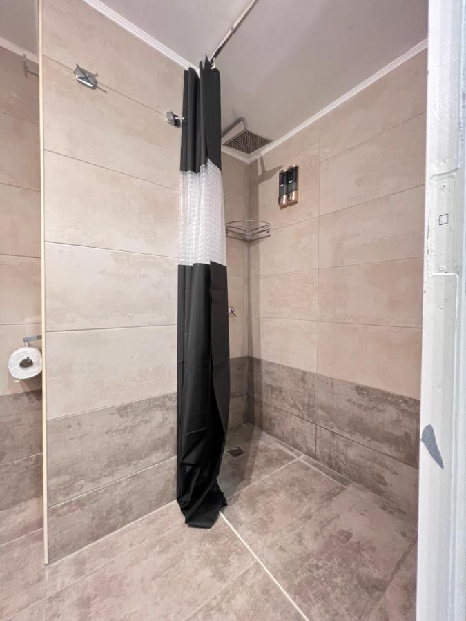 אתונה Modern & Cozy 51Sqm Apt In Thisseio מראה חיצוני תמונה